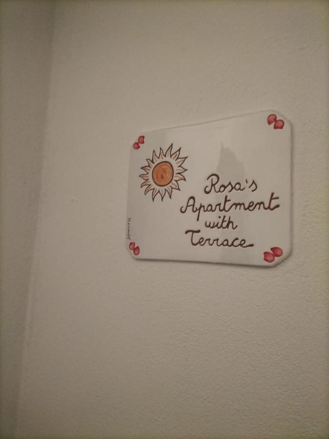 Rosa'S Apartment With Terrace Cagliari Exterior photo