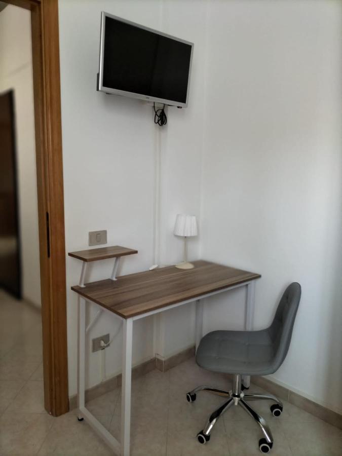 Rosa'S Apartment With Terrace Cagliari Exterior photo